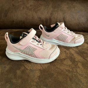 Nike pink sneakers- size 7c
